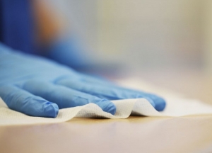 Funcionarios, empresarios y sindicatos se comprometen en protocolos de bioseguridad