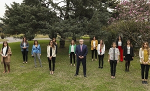Mujeres en la toma de decisiones: el Presidente se comprometi&oacute; a fomentar su participaci&oacute;n