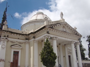 El crematorio en ciudad capital ya cuenta con factibilidad ambiental, frente al rechazo de diversos actores