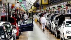 La producción de autos cayó 25,7% en septiembre y acumula 13 meses en baja