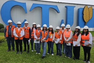 Estudiantes del IES N&deg;6 realizaron una visita guiada a la Cooperativa de Tabacaleros de Jujuy