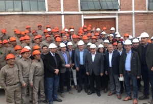 Macri visit&oacute; el ingenio La Esperanza y la zafra arrancar&aacute; a mitad de mes