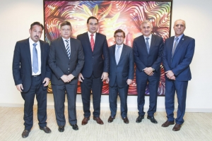Tren y desarrollo energ&eacute;tico en la agenda de Jujuy y el BID