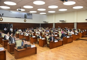 La Legislatura aprob&oacute; el Presupuesto 2025, que por primera vez se defini&oacute; como "superavitario"