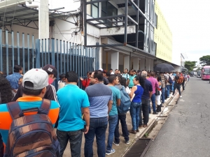 La desocupaci&oacute;n subi&oacute; a 10,6% y el empleo informal alcanz&oacute; al 34,5% de los trabajadores