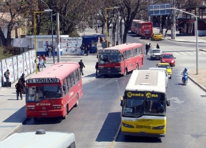 Choferes de colectivos de UTA intimados oficialmente avanzan con el paro en el transporte