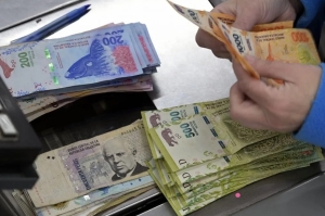 El Salario M&iacute;nimo Vital y M&oacute;vil tendr&aacute; un aumento del 34% en tres tramos