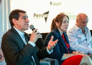 Turismo como "eje estrat&eacute;gico": Carlos Sadir estuvo en el cierre de "El Norte que produce"