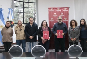 Municipio e Instituto Tello se unen para capacitar docentes en temas ambientales