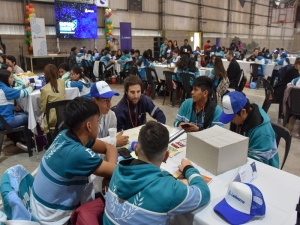 Educaci&oacute;n y empleabilidad en j&oacute;venes: exitoso Hackathon Emprendamos Ledesma