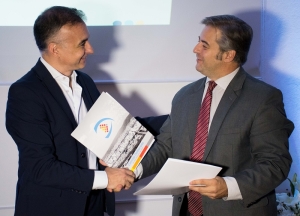 El Deliberante firm&oacute; convenio con la Asociaci&oacute;n Argentina de Consultores Pol&iacute;ticos
