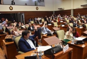 Reglamentaron el Sistema Provincial de Seguros de Salud para Extranjeros