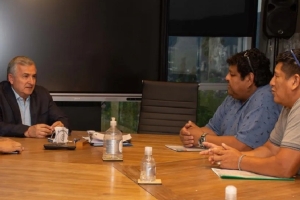 El Gobernador dialogó con los representantes de los sindicatos azucareros de La Esperanza y Ledesma