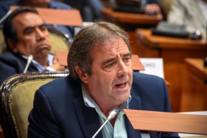 Fustigan la "intromisi&oacute;n" del gobernador salte&ntilde;o en el proyecto de tren Perico- G&uuml;emes