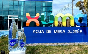Comienza la venta de agua de mesa estatal Xuma