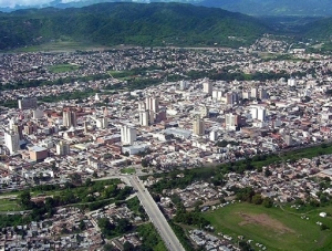 "Los trabajadores y usuarios siguen sufriendo tarifas impagables y un servicio colapsado"