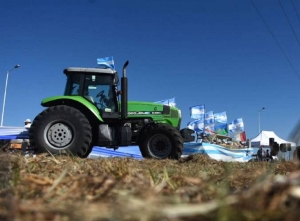 Comenz&oacute; el paro del campo y no comercializa granos ni hacienda en rechazo al Gobierno