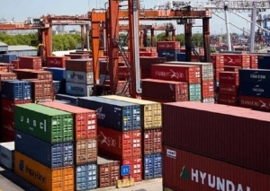 Otro mes de d&eacute;ficit comercial