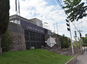 Agenda Legislativa: Fiscal Especializado y retiro voluntario del Banco de Desarrollo