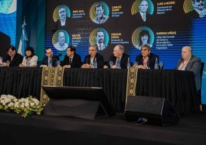Seminario de Litio: &quot;Necesitamos un sistema financiero que aliente la producción, no la especulación&quot;