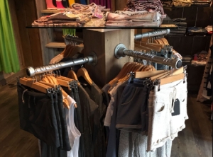 Se oficializ&oacute; la baja de aranceles a la ropa, calzado y telas