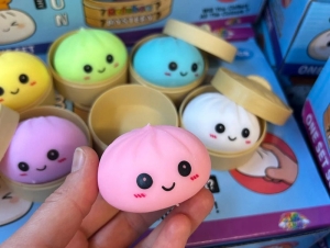 San Salvador se une a la prohibici&oacute;n de la venta del &ldquo;Squeezy Dumpling&rdquo; y abre convocatoria a vendedores de la econom&iacute;a popular