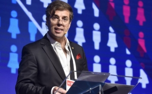 Voz activa de Ledesma en el Coloquio de IDEA