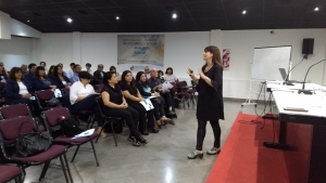 Propician mejor atenci&oacute;n al cliente en las oficinas de Rentas