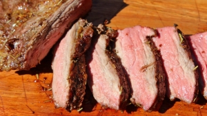 La carne vacuna se baja del podio de las m&aacute;s elegidas por los argentinos &iquest;por qu&eacute;?