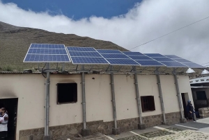 M&aacute;s de 30 escuelas culminan el a&ntilde;o con sistemas de generaci&oacute;n solar de energ&iacute;a
