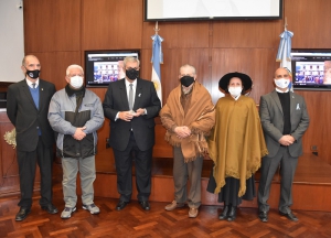 Instituto Belgraniano: biblioteca Virtual y membres&iacute;a honor&iacute;fica