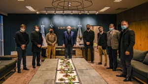 Jujuy gestiona nuevos vuelos con la compa&ntilde;&iacute;a a&eacute;rea JetSMART