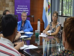 Acuerdo con sector av&iacute;cola para optimizar servicio