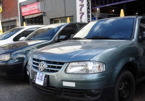 Cay&oacute; cerca del 10% interanual la venta de autos usados