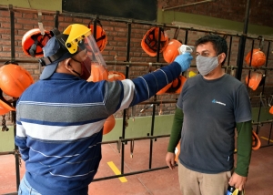 El 27 de julio se inicia la paritaria azucarera y se fren&oacute; el movimiento productivo