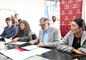 Huertas agroecol&oacute;gicas para infancias: impulso municipal y universitario