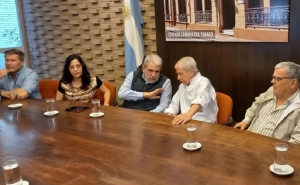 An&iacute;bal Fern&aacute;ndez se reuni&oacute; con tabacaleros