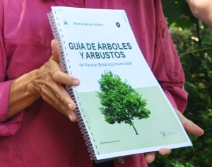 Presentaron la Gu&iacute;a de &Aacute;rboles y Arbustos del Parque Bot&aacute;nico Municipal