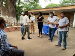 Asisten a productores afectados por el temporal