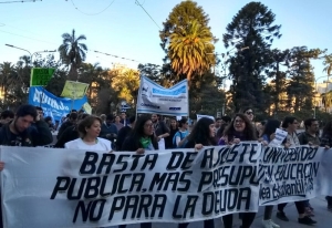 Las repercusiones del veto a la Ley de Financiamiento Universitario: avanza plan de lucha