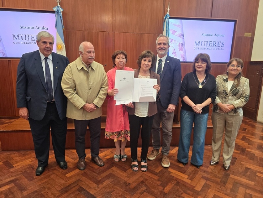 Susana Aguiar present&oacute; &ldquo;Mujeres que dejan Huella&rdquo; en el sal&oacute;n Marcos Paz