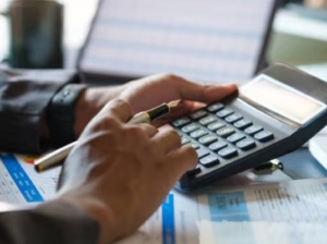 Carga fiscal sobre el sector formal: los 8 puntos críticos en Argentina