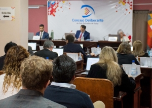 Concejales prestaron acuerdo a la designaci&oacute;n del Tesorero y Procuradora Municipal