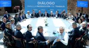 El Gobierno convoc&oacute; al sector gremial y empresario para firmar un pacto que &ldquo;cuide el trabajo&rdquo;