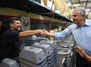 Morales ratific&oacute; su apuesta a la econom&iacute;a del conocimiento con desarrollos cient&iacute;ficos y tecnol&oacute;gicos locales