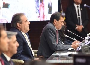 Miner&iacute;a, energ&iacute;a, empleo y fondos de garant&iacute;a, parte del discurso del gobernador Sadir