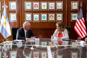 Cobre y litio entre las oportunidades mineras de Argentina expuestas al embajador de Estados Unidos
